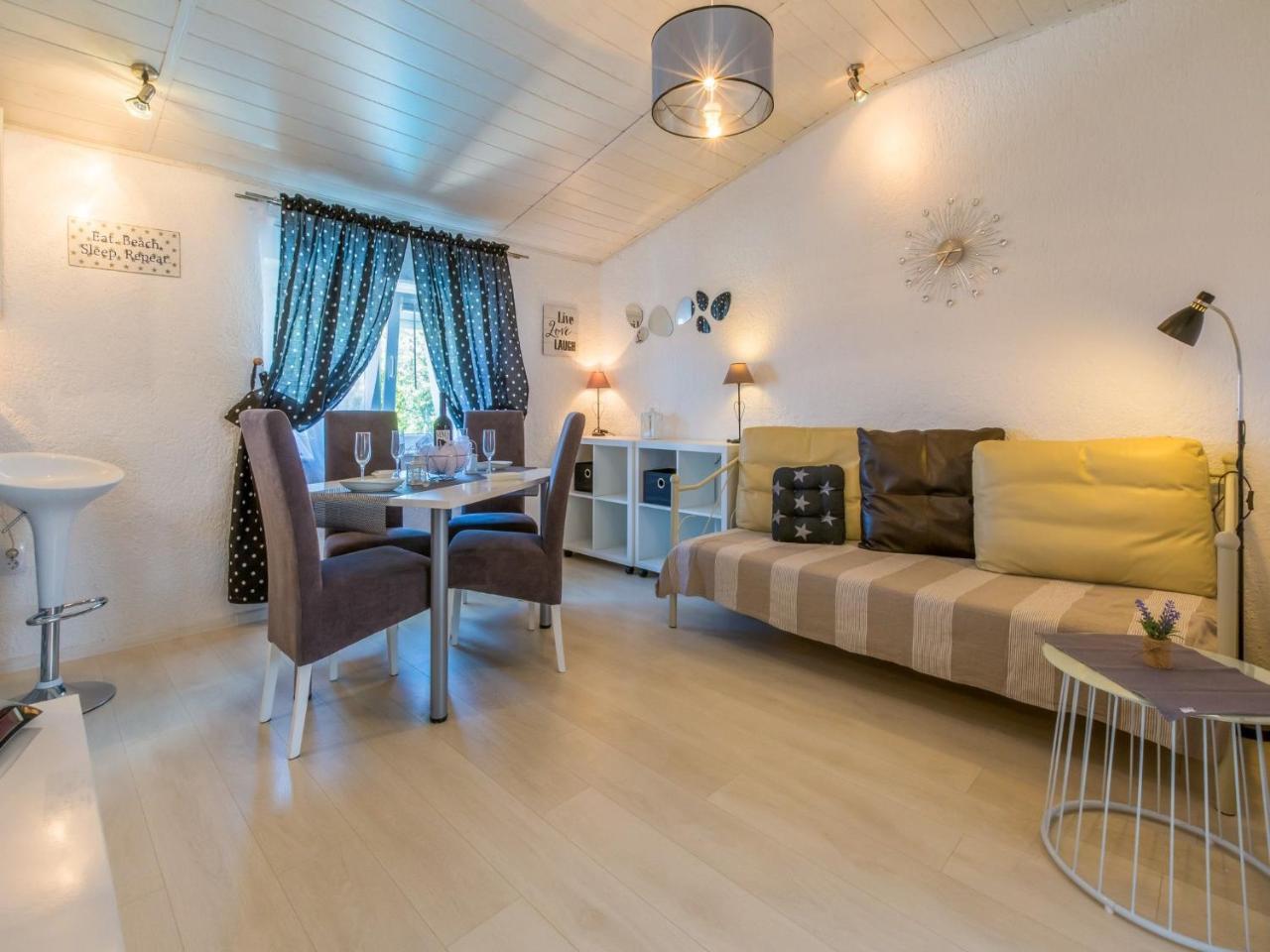 Apartments Susanne Нови-Винодолски Экстерьер фото