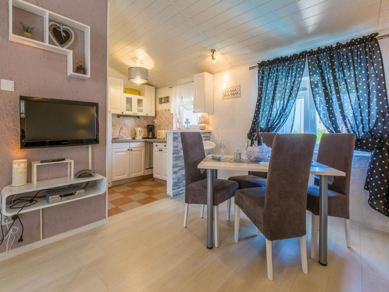 Apartments Susanne Нови-Винодолски Экстерьер фото