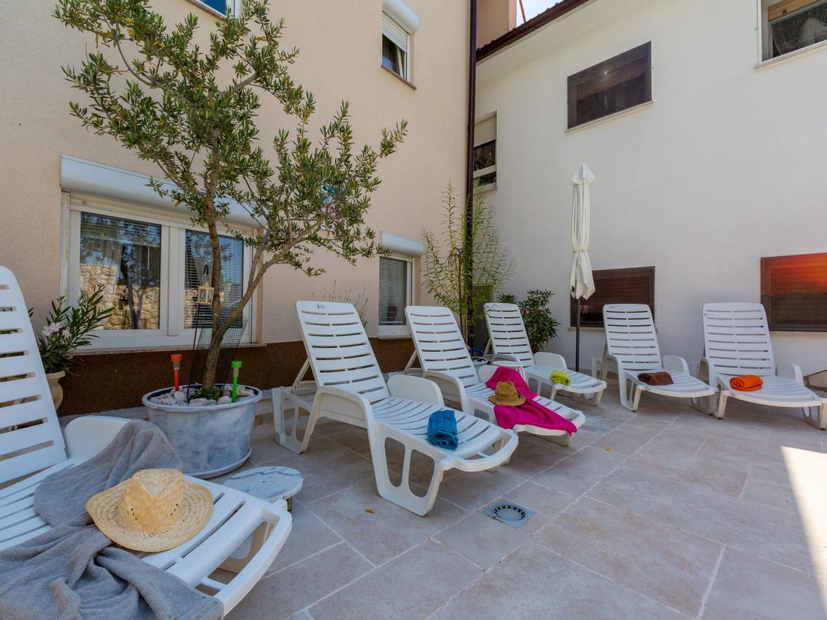 Apartments Susanne Нови-Винодолски Экстерьер фото